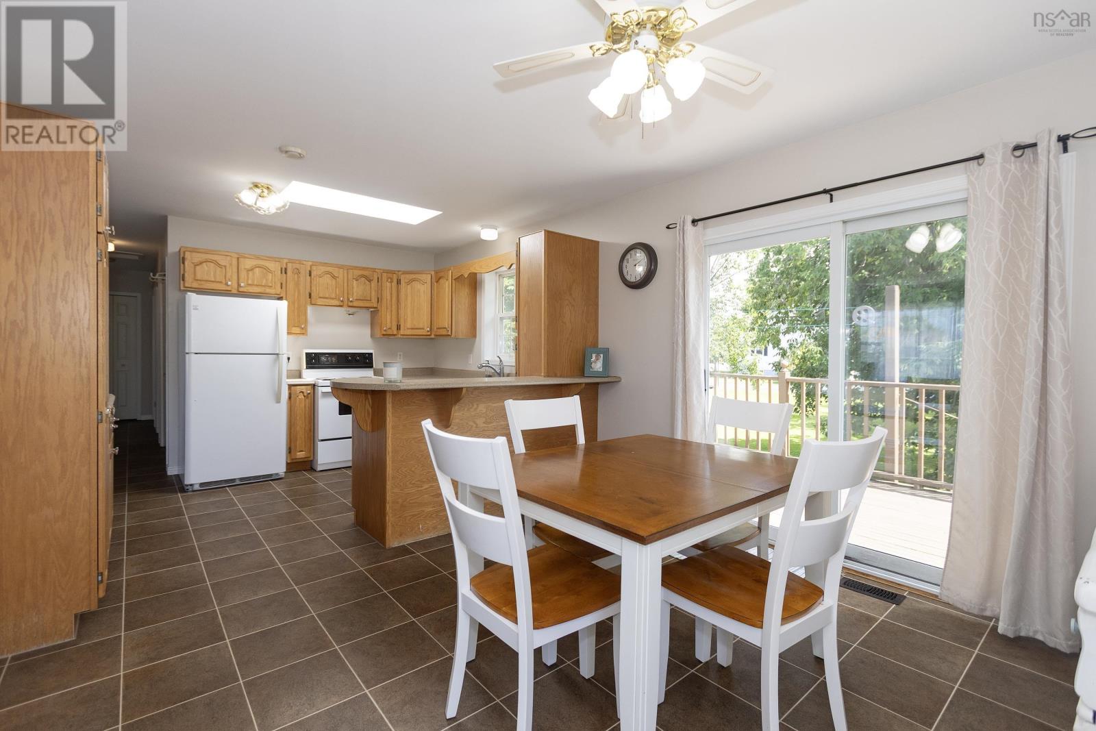 96 Queen Street, Pugwash, Nova Scotia  B0K 1L0 - Photo 8 - 202618681