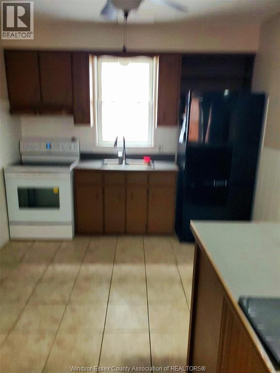 911 Langlois, Windsor, Ontario N9A 2H2 - Photo 5 - 26016442