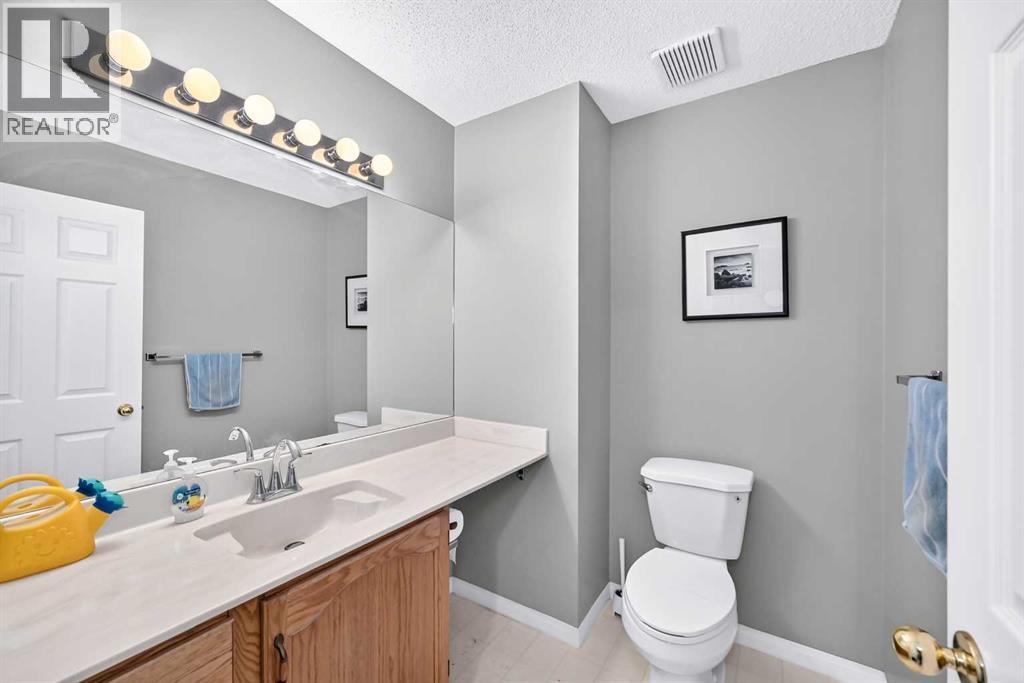 238 Scenic Acres Terrace NW, Calgary, Alberta  T3L 1Y4 - Photo 11 - A2323005