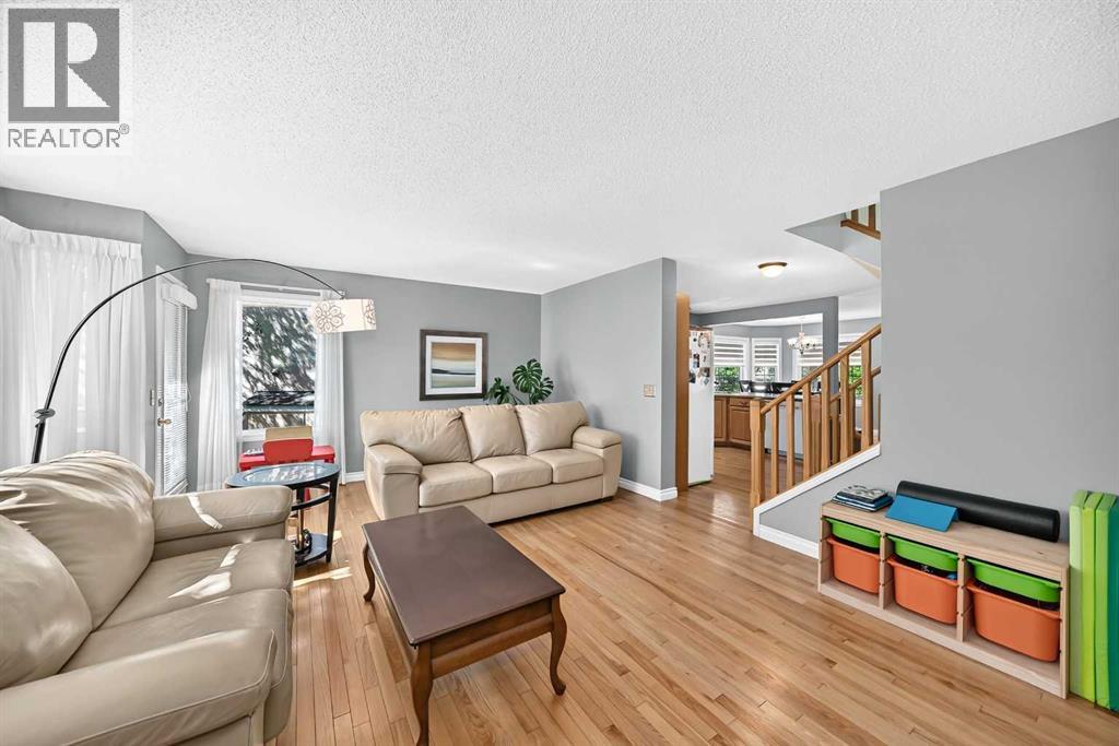 238 Scenic Acres Terrace NW, Calgary, Alberta  T3L 1Y4 - Photo 10 - A2323005