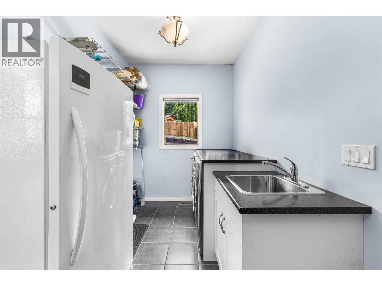 1039 Kootenay Place, Creston, British Columbia  V0B 1G3 - Photo 28 - 10395379
