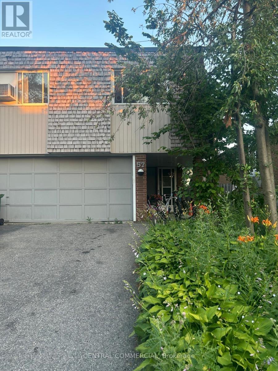 <div class="slider-price">$998,000</div><p>57 Lynch Road, Toronto, Ontario</p>
