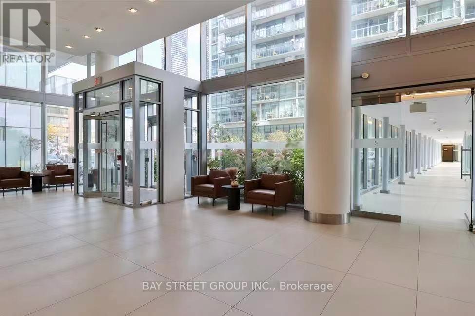 727 - 29 Queens Quay E, Toronto, Ontario  M5E 0A4 - Photo 3 - C13630792
