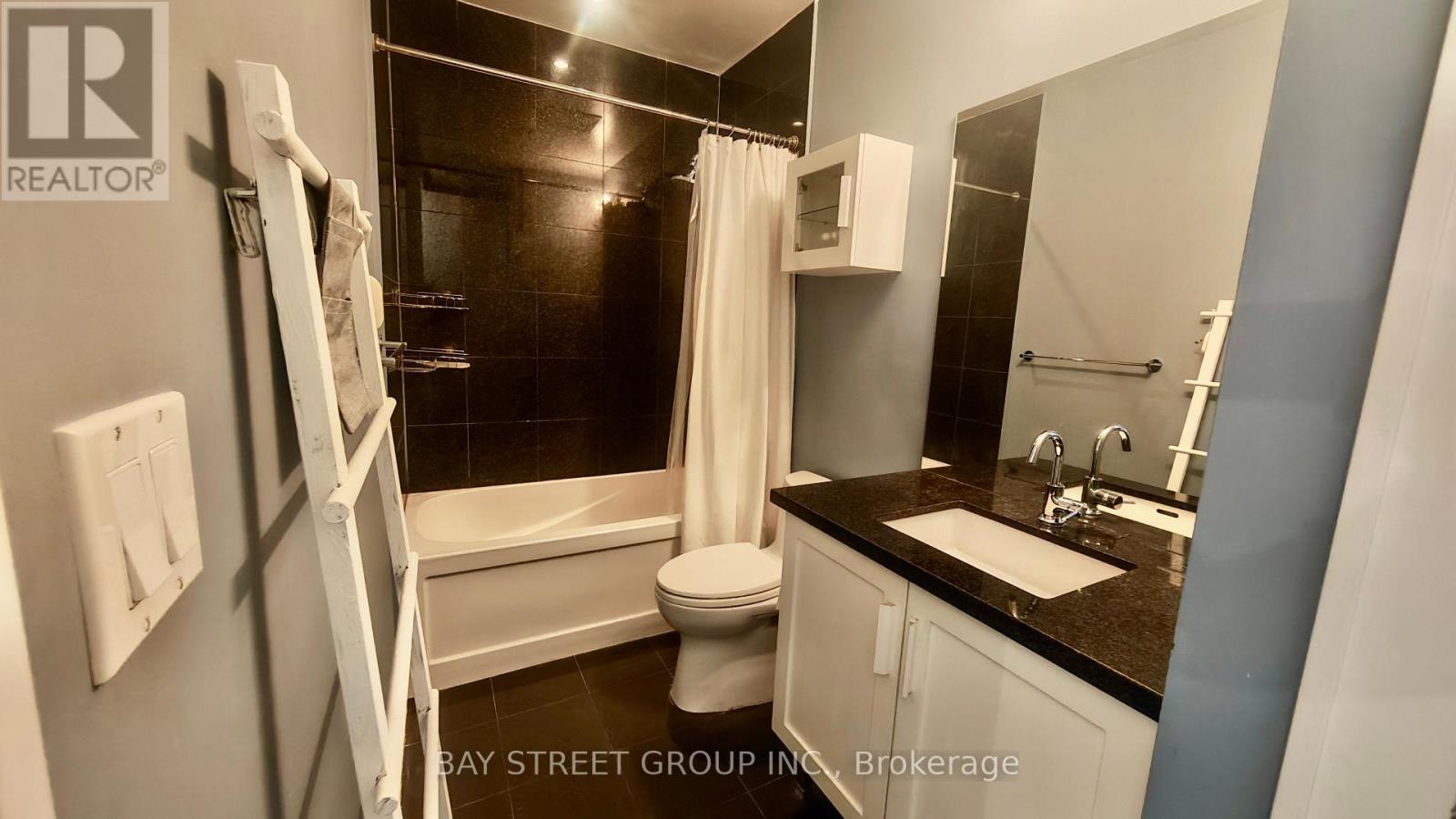 727 - 29 Queens Quay E, Toronto, Ontario  M5E 0A4 - Photo 9 - C13630792