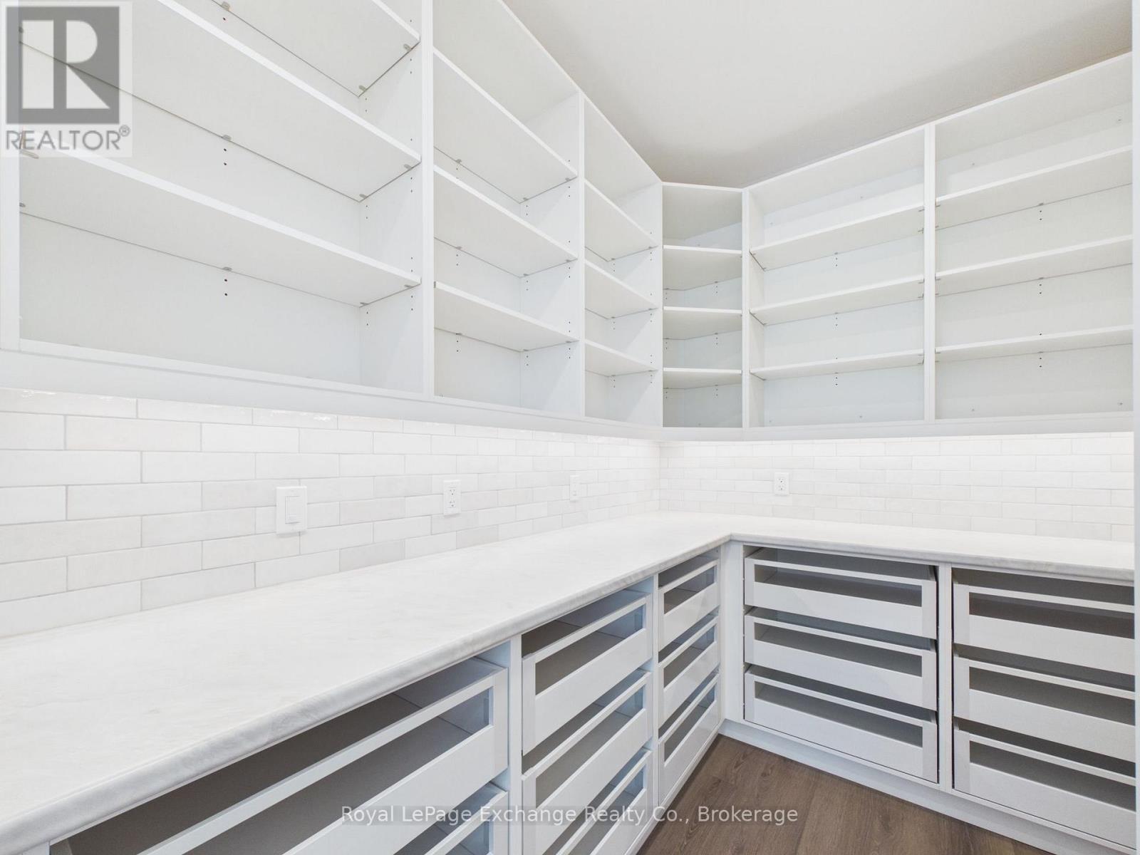 43 Mercedes Crescent, Kincardine, Ontario  N2Z 1G8 - Photo 8 - X12968042