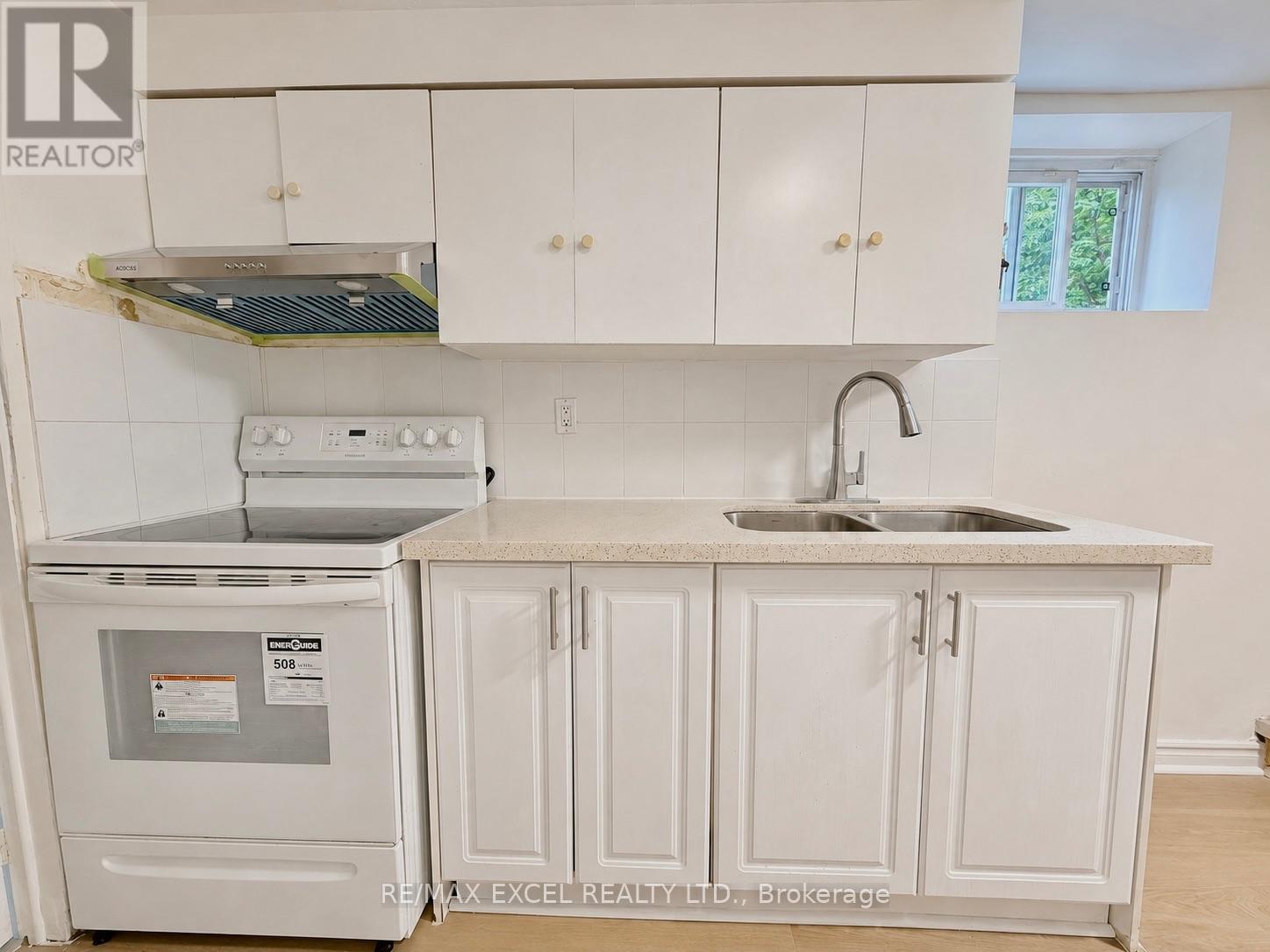 Lower - 39 Commons Drive, Toronto, Ontario  M1T 1E3 - Photo 2 - E13630790