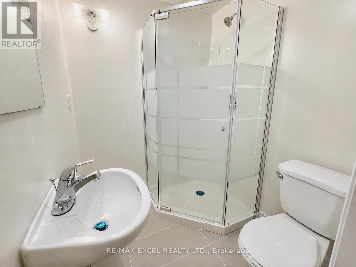 Lower - 39 Commons Drive, Toronto, Ontario  M1T 1E3 - Photo 7 - E13630790