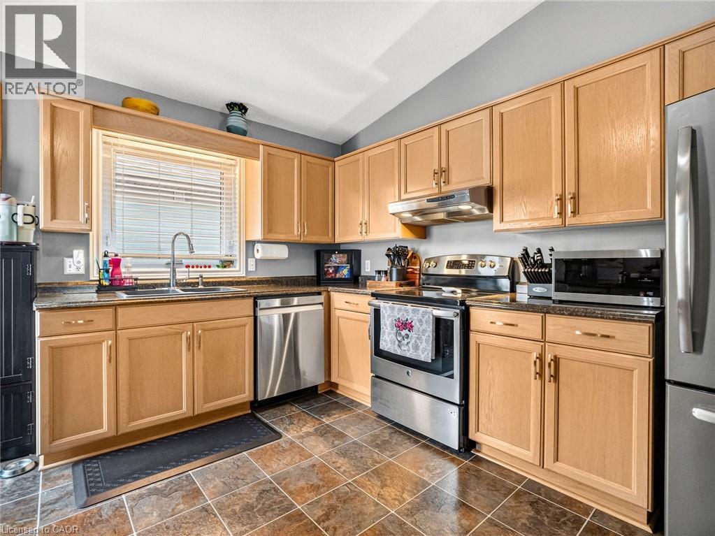 501 Trillium Avenue, Welland, Ontario  L3C 7G9 - Photo 11 - 40849692