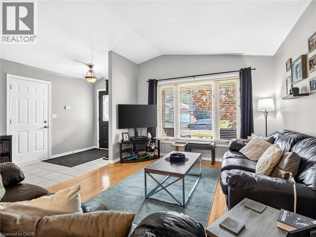 501 Trillium Avenue, Welland, Ontario  L3C 7G9 - Photo 7 - 40849692