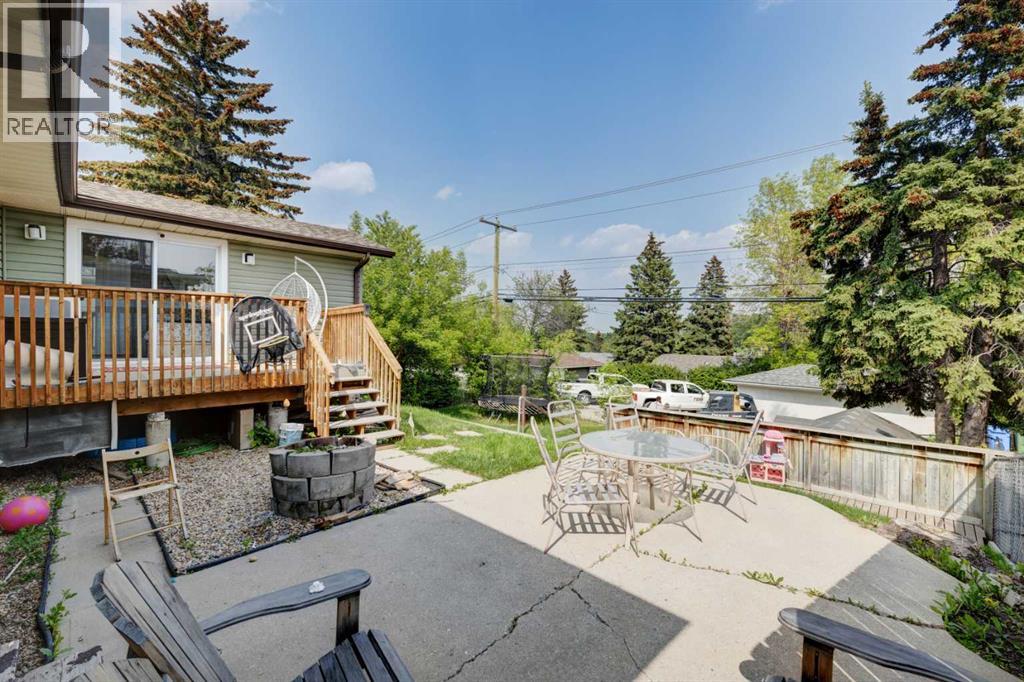 212 Hendon Drive NW, Calgary, Alberta  T2K 1Z2 - Photo 28 - A2327802