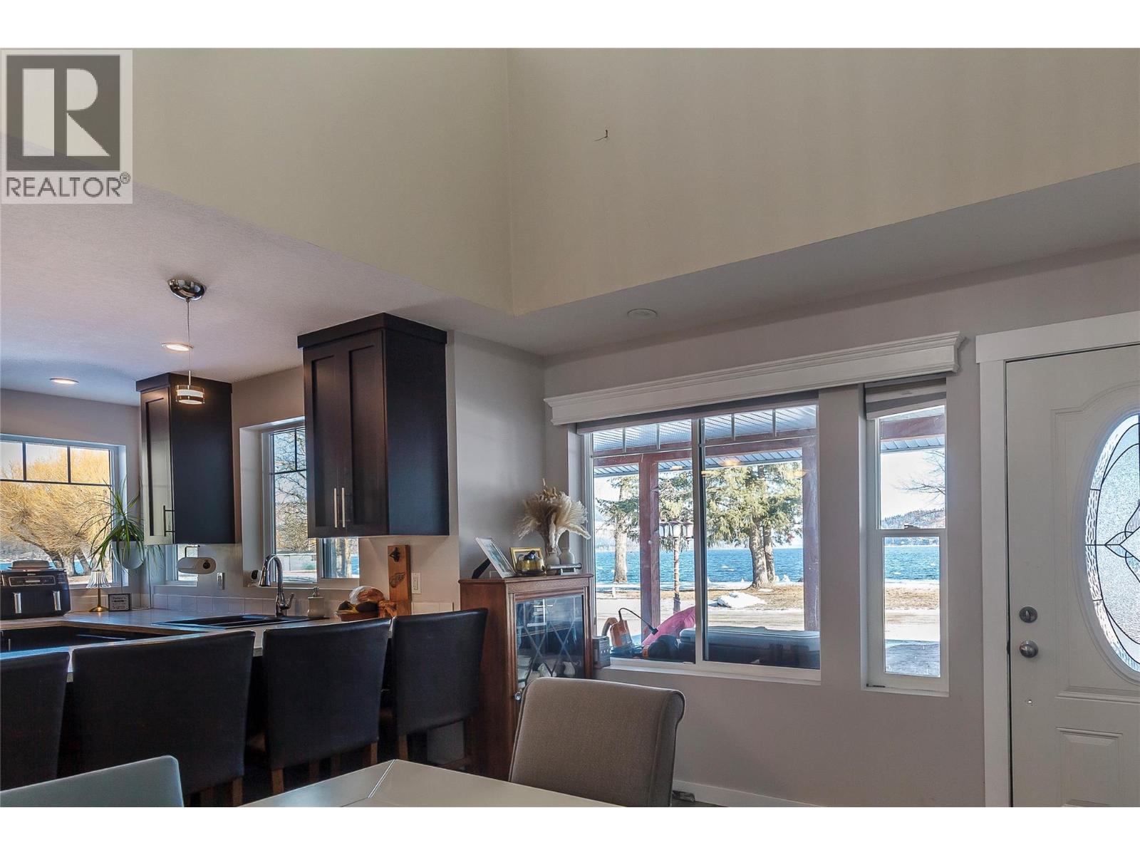 42 Lakeshore Drive, Vernon, British Columbia  V1H 2A1 - Photo 12 - 10367031