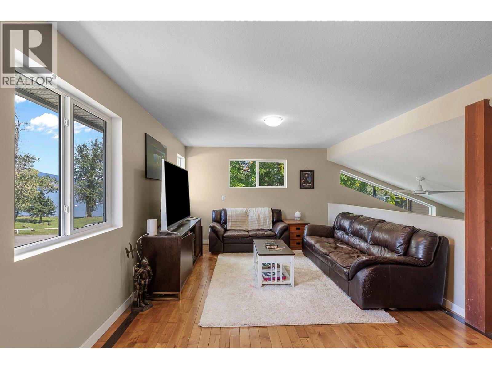 42 Lakeshore Drive, Vernon, British Columbia  V1H 2A1 - Photo 47 - 10367031
