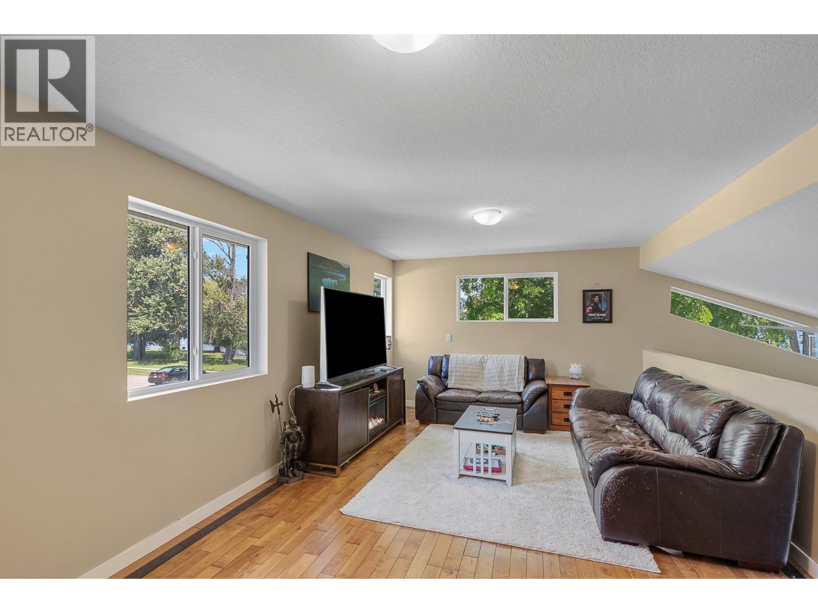 42 Lakeshore Drive, Vernon, British Columbia  V1H 2A1 - Photo 46 - 10367031
