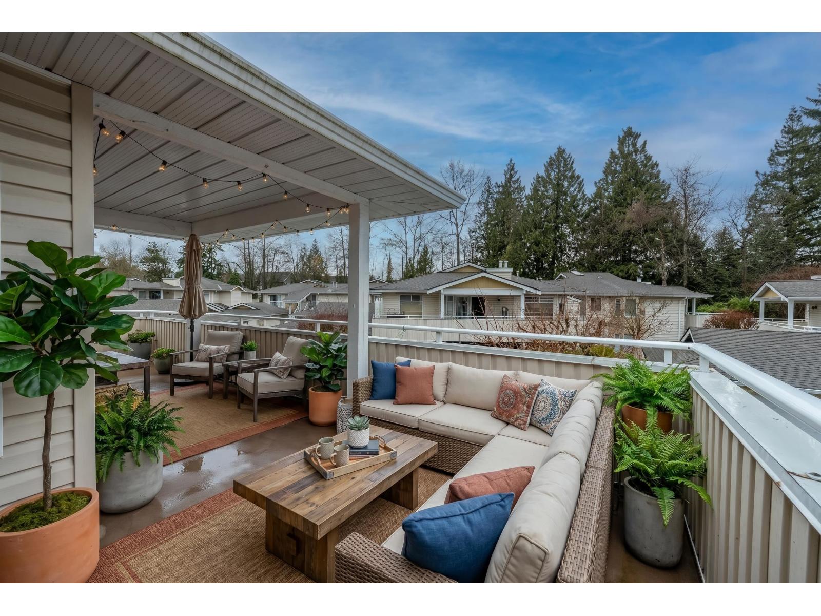 205 10584 153 STREET, Surrey, British Columbia