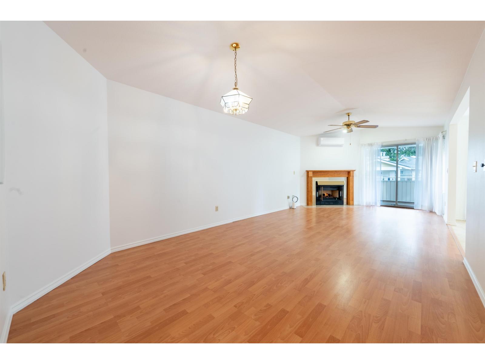 205 10584 153 Street, Surrey, British Columbia  V3R 9V1 - Photo 5 - R3137793
