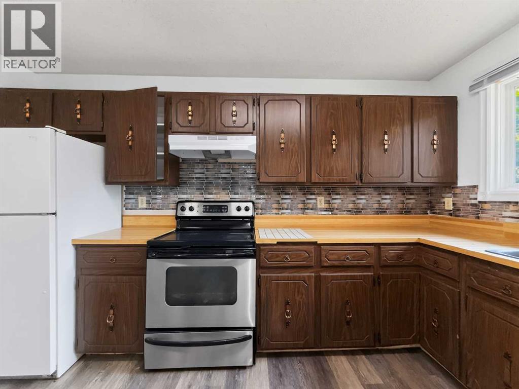 207 Deer Ridge Way SE, Calgary, Alberta  T2J 5Y8 - Photo 11 - A2334120