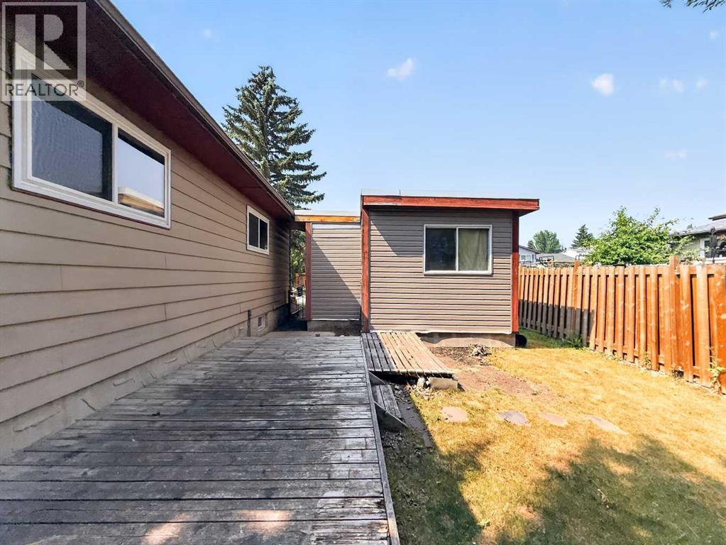 207 Deer Ridge Way SE, Calgary, Alberta  T2J 5Y8 - Photo 42 - A2334120