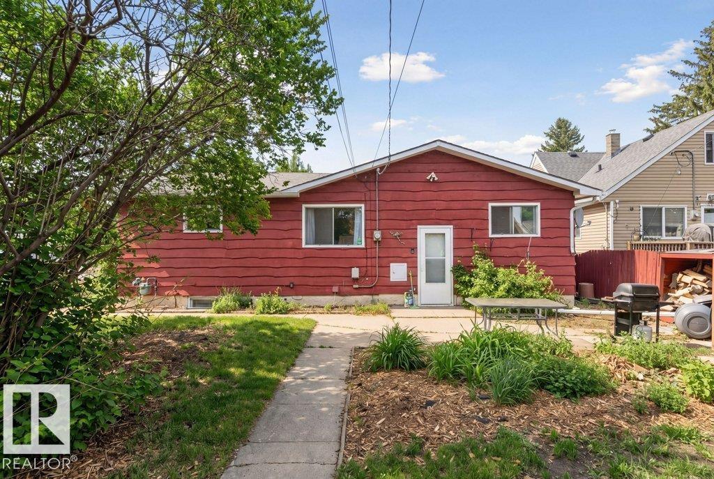 10459 66 Av NW, Edmonton, Alberta  T6H 1X2 - Photo 3 - E4501878