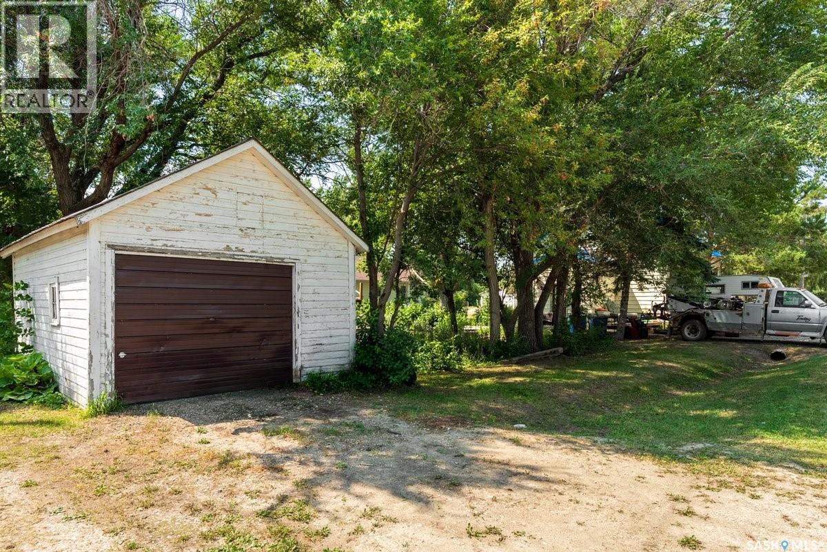 830 Main Street, Holdfast, Saskatchewan  S0G 0E3 - Photo 14 - SK044242