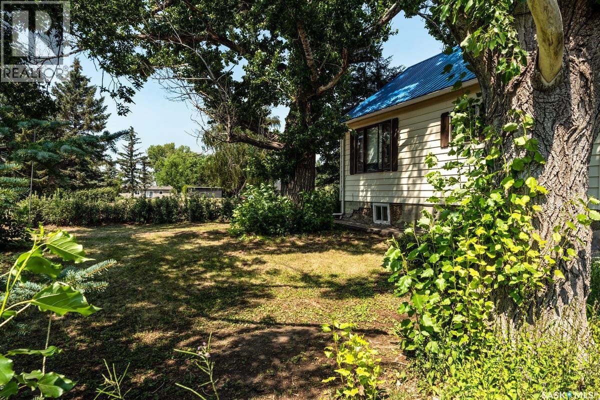 830 Main Street, Holdfast, Saskatchewan  S0G 0E3 - Photo 15 - SK044242