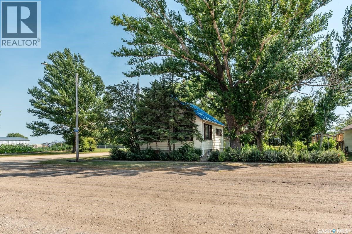 830 Main Street, Holdfast, Saskatchewan  S0G 0E3 - Photo 8 - SK044242