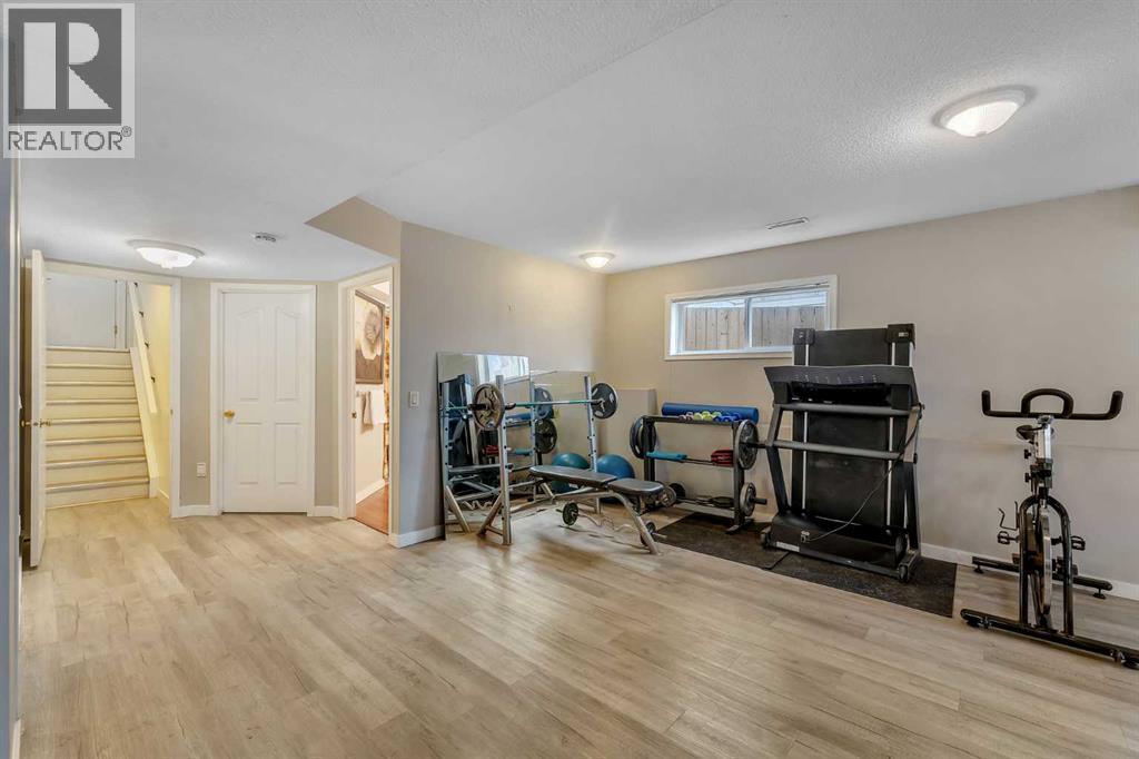 44 Douglas Glen Crescent SE, Calgary, Alberta  T2Z 3M6 - Photo 33 - A2329707