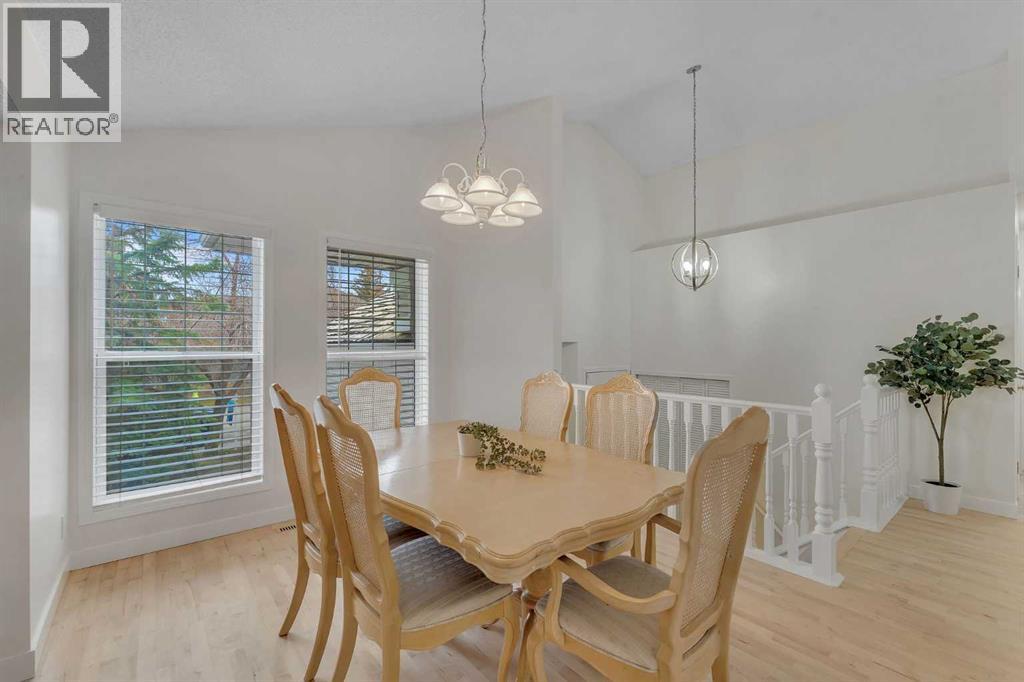 44 Douglas Glen Crescent SE, Calgary, Alberta  T2Z 3M6 - Photo 8 - A2329707