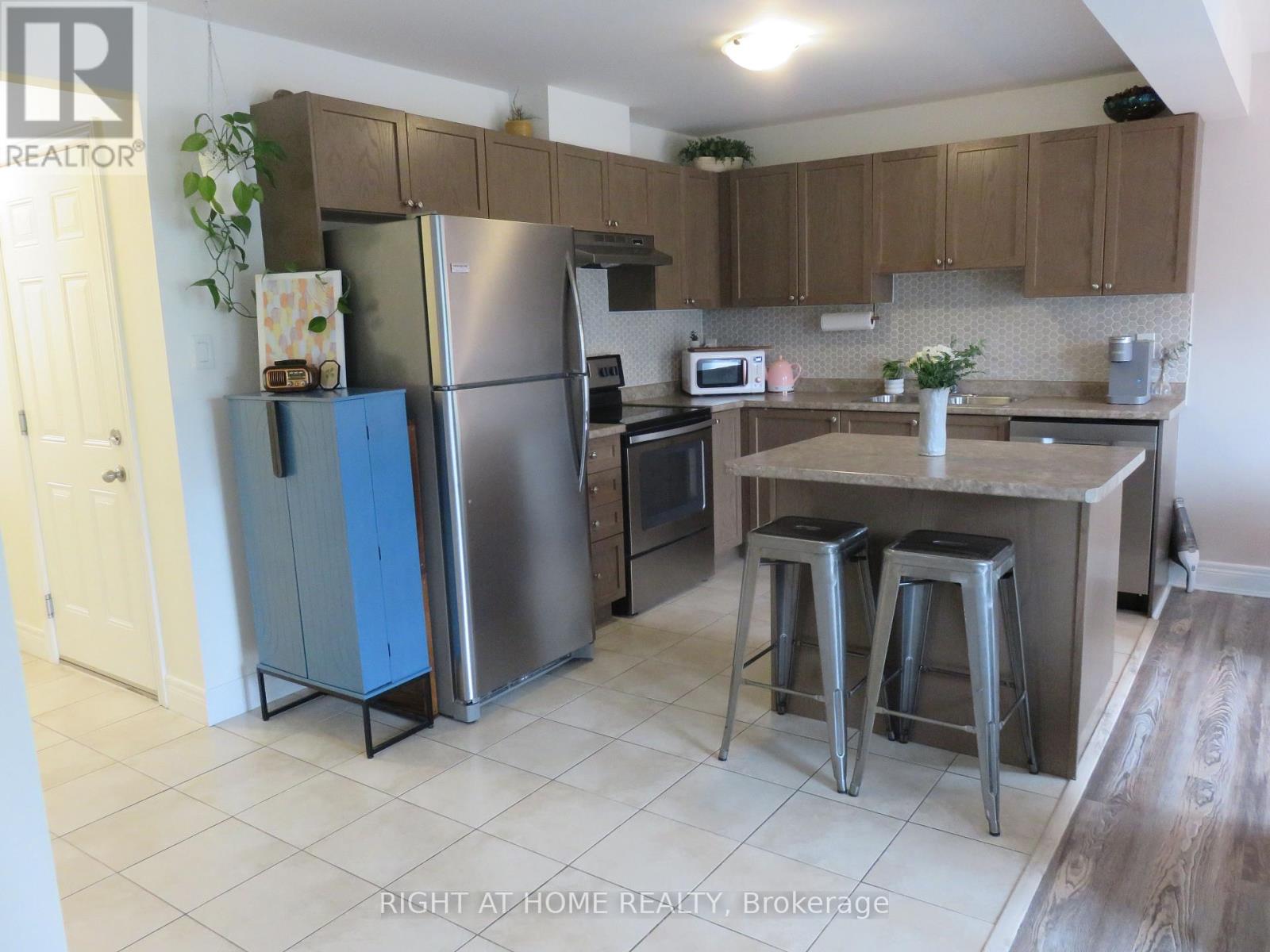 68 Little Ryans Way, Bracebridge, Ontario  P1L 0C3 - Photo 7 - X13445526