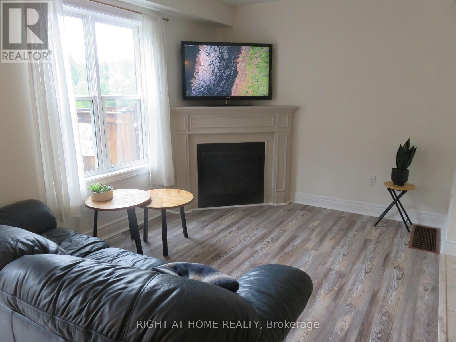 68 Little Ryans Way, Bracebridge, Ontario  P1L 0C3 - Photo 2 - X13445526