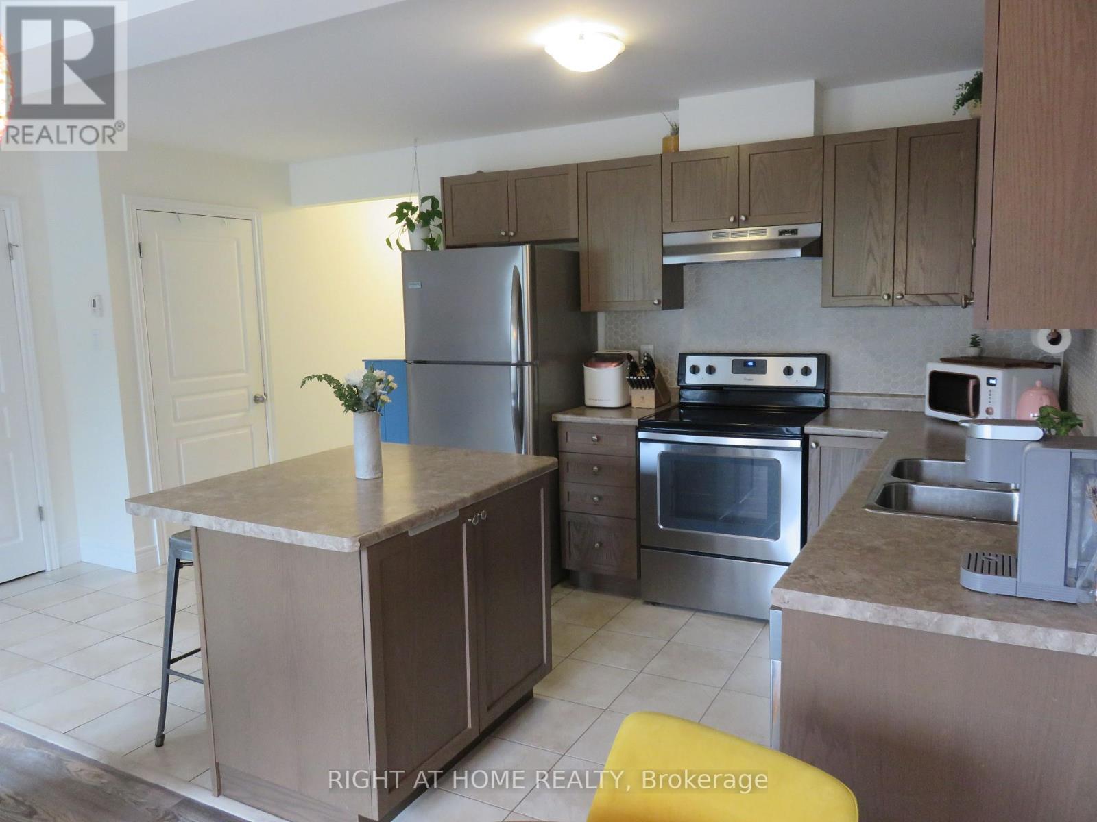 68 Little Ryans Way, Bracebridge, Ontario  P1L 0C3 - Photo 8 - X13445526