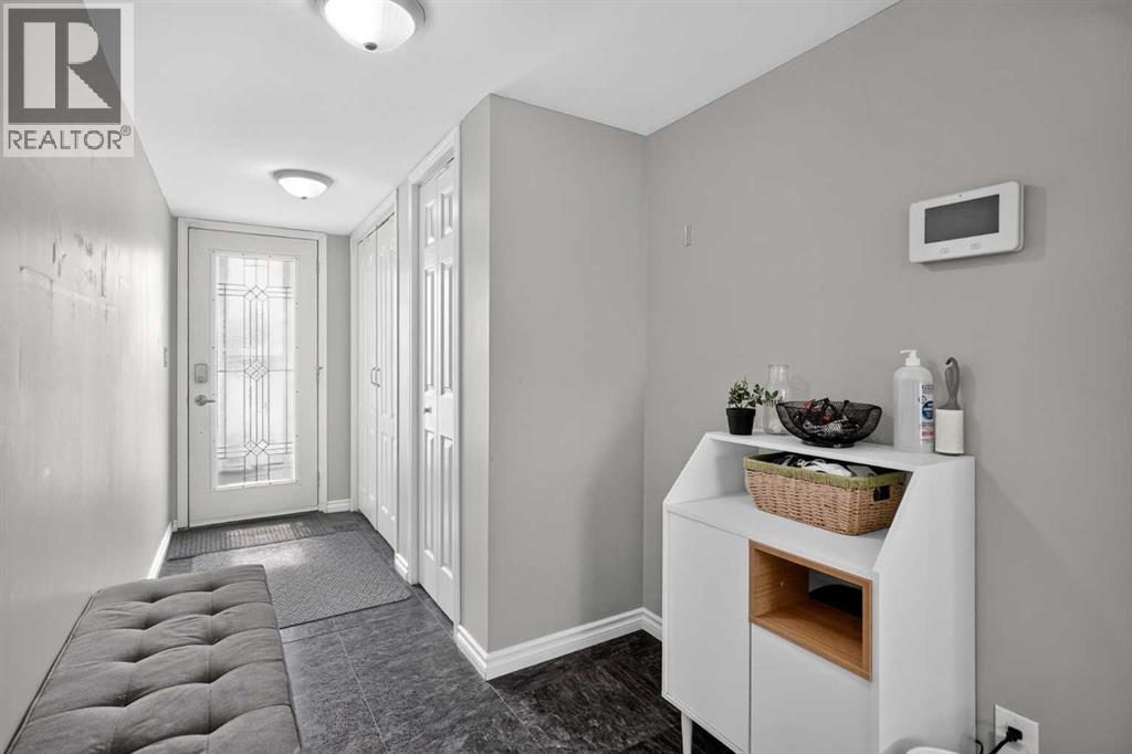913 Spring Haven Court SE, Airdrie, Alberta  T4A 1B4 - Photo 7 - A2332249
