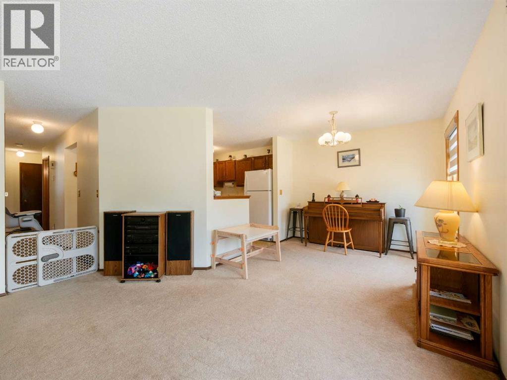 1620 47 Street SW, Calgary, Alberta  T3C 2C8 - Photo 4 - A2334156