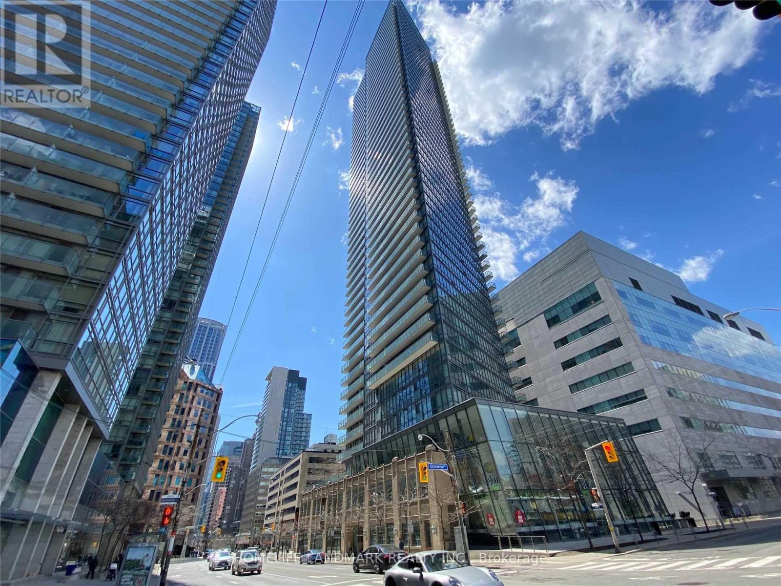 1601 - 832 Bay Street, Toronto, Ontario  M5S 1Z6 - Photo 5 - C13630800