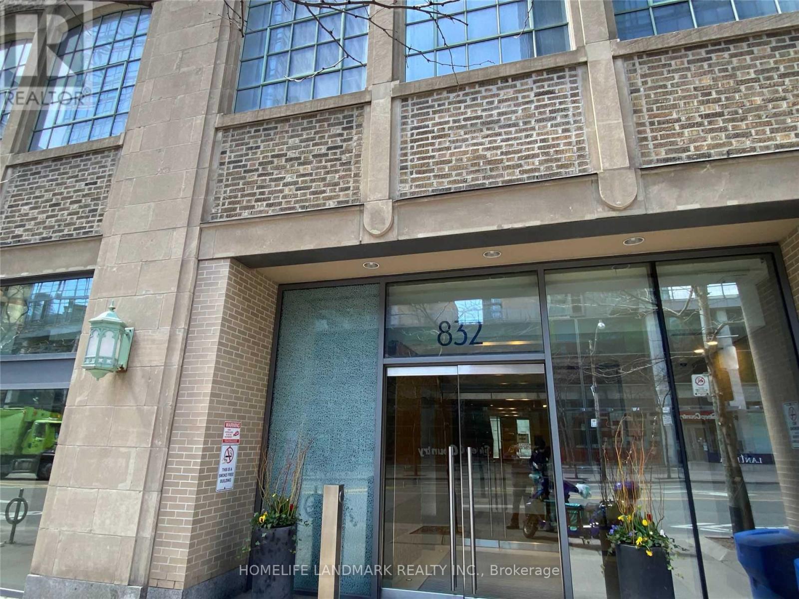 1601 - 832 Bay Street, Toronto, Ontario  M5S 1Z6 - Photo 6 - C13630800