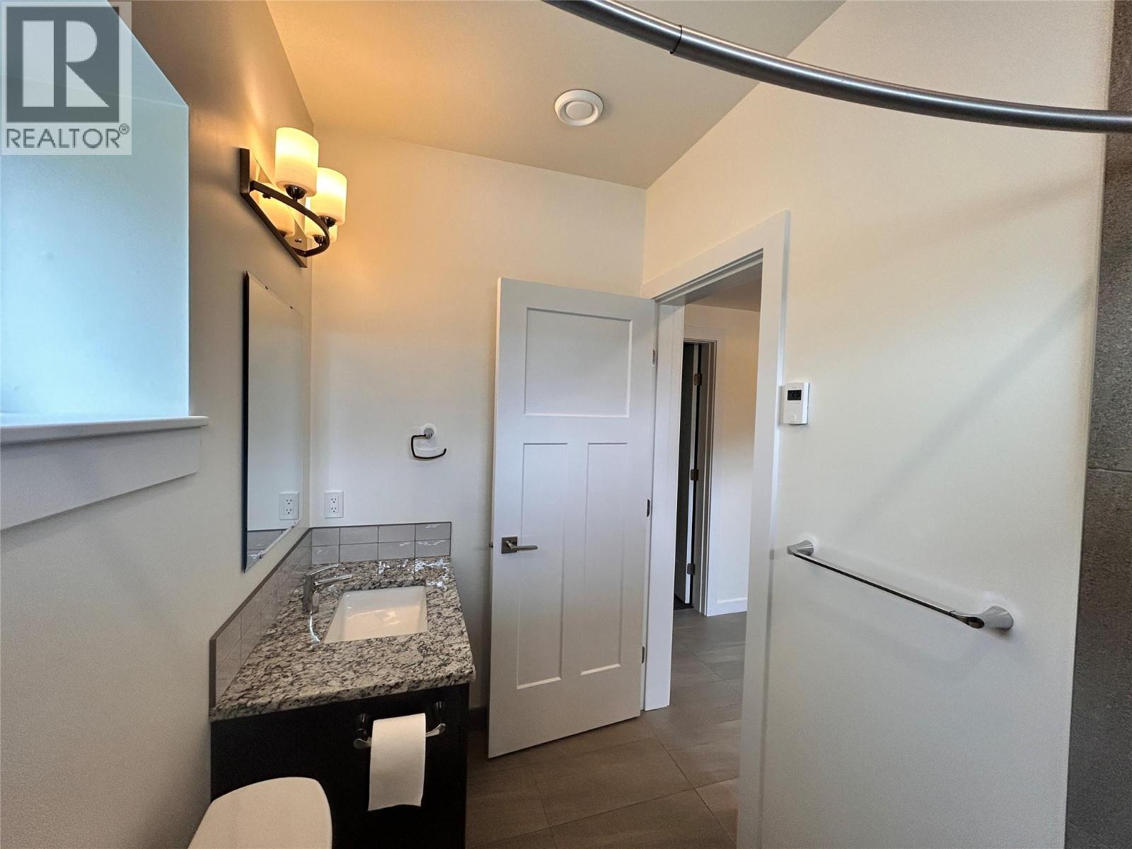 944 Redstone Drive, Rossland, British Columbia  V0G 1Y0 - Photo 12 - 10384040