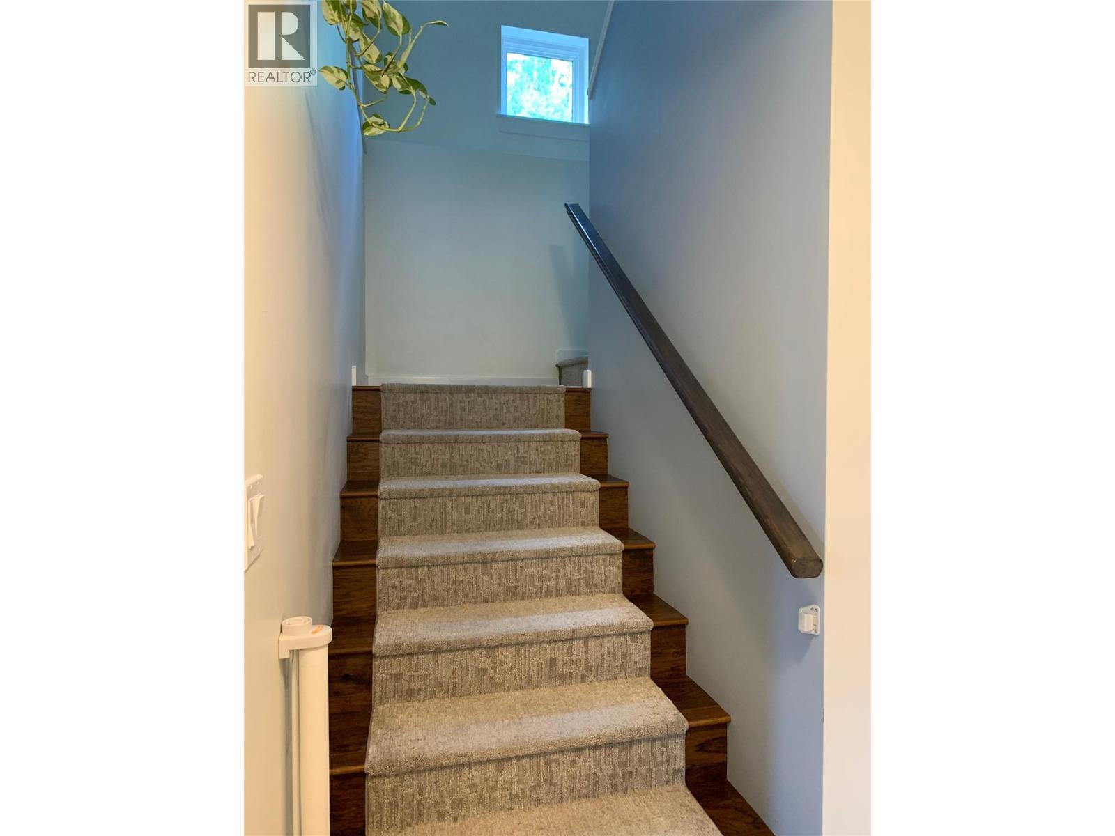 944 Redstone Drive, Rossland, British Columbia  V0G 1Y0 - Photo 22 - 10384040