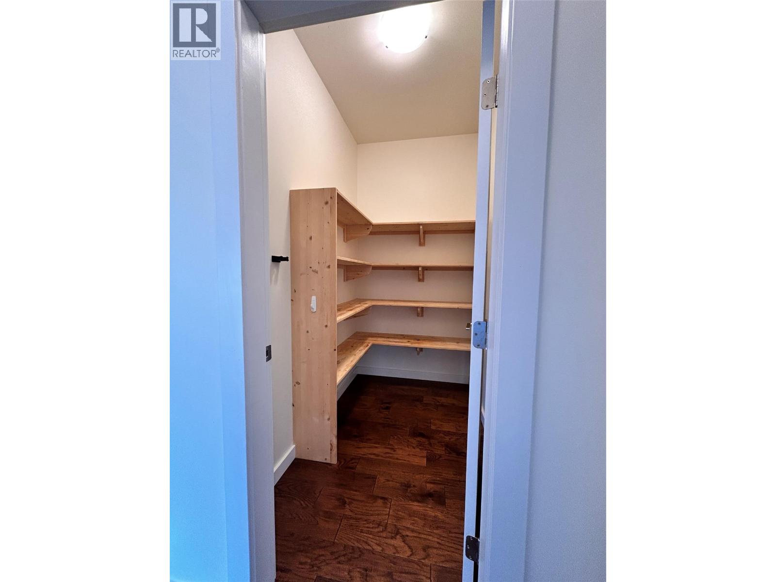 944 Redstone Drive, Rossland, British Columbia  V0G 1Y0 - Photo 37 - 10384040