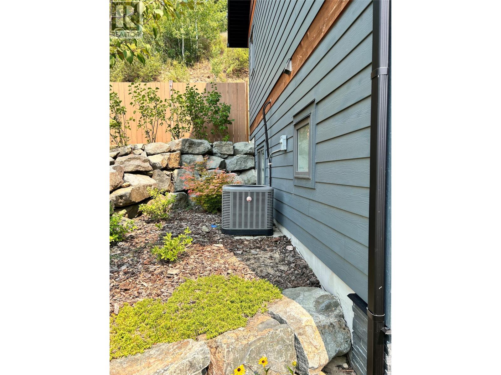 944 Redstone Drive, Rossland, British Columbia  V0G 1Y0 - Photo 57 - 10384040