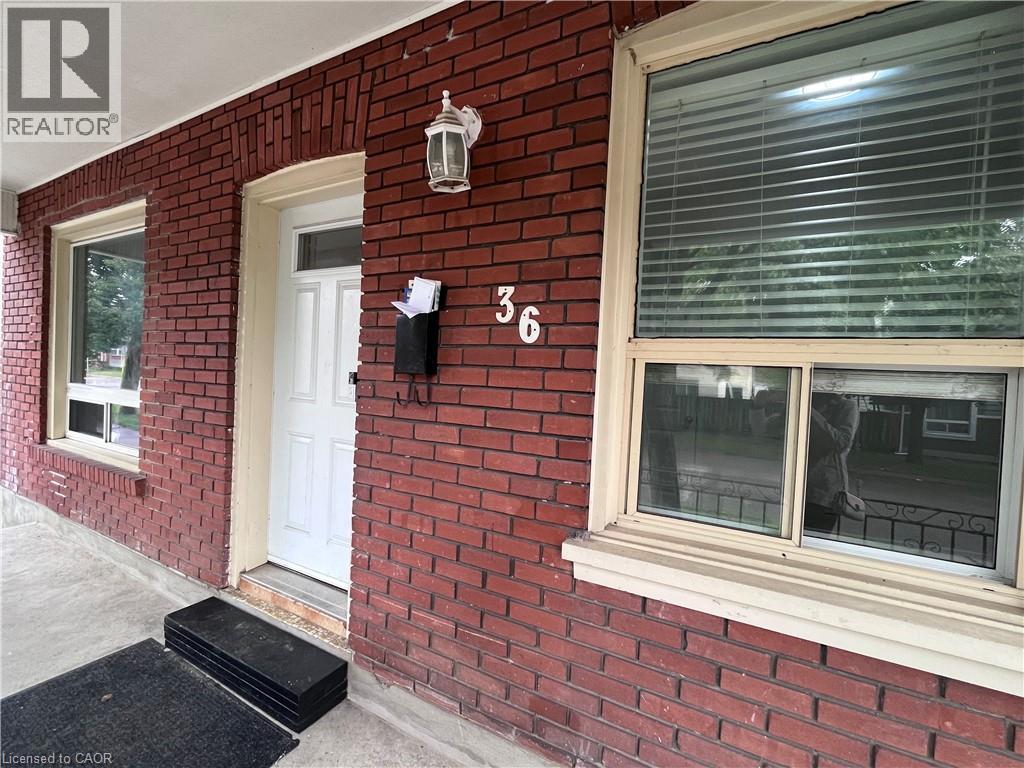 36 Pearl Street, Brantford, Ontario  N3T 3N6 - Photo 3 - 40852860