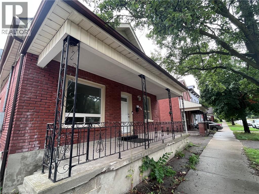36 Pearl Street, Brantford, Ontario  N3T 3N6 - Photo 2 - 40852860