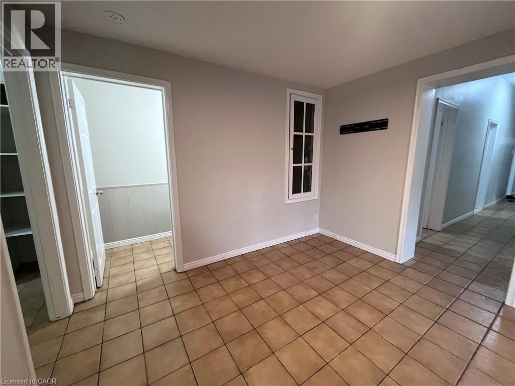36 Pearl Street, Brantford, Ontario  N3T 3N6 - Photo 6 - 40852860