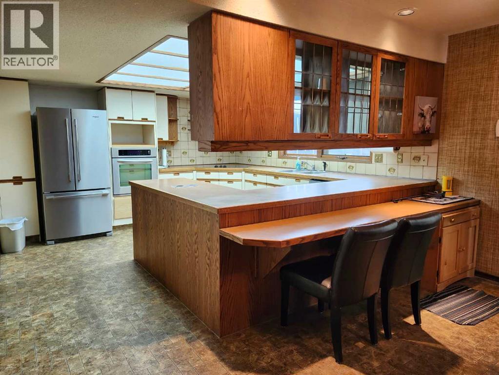 201 Huntington Park, Drumheller, Alberta  T0J 0Y6 - Photo 10 - A2316542