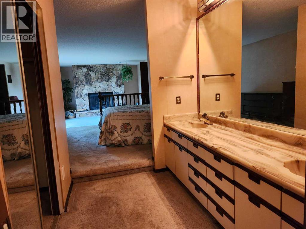 201 Huntington Park, Drumheller, Alberta  T0J 0Y6 - Photo 24 - A2316542