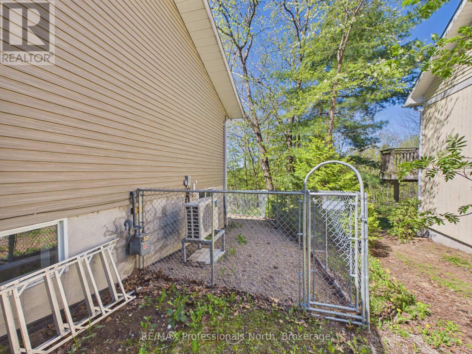 30 The Granite Bluff, Bracebridge, Ontario  P1L 1L4 - Photo 36 - X13504048
