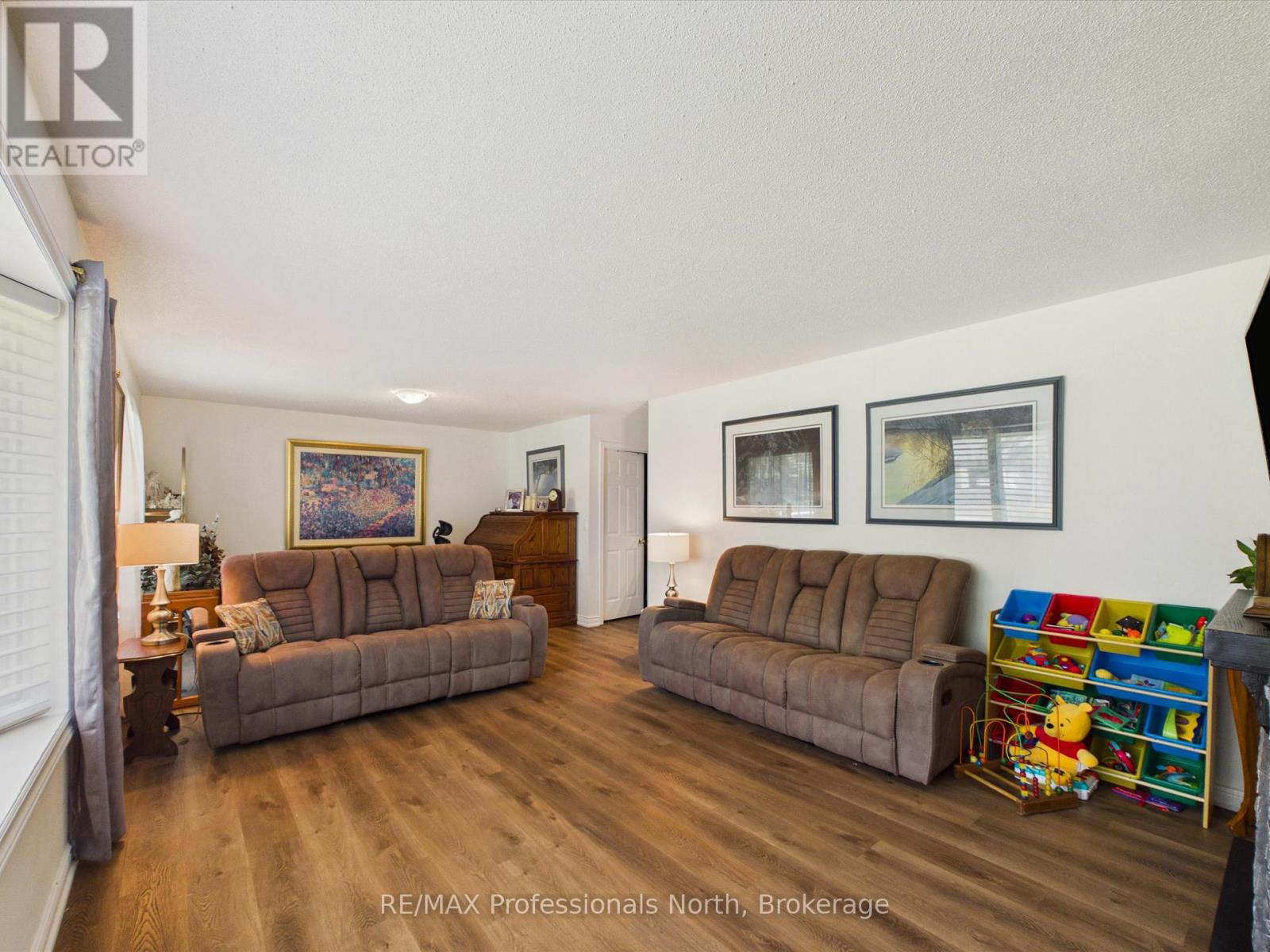 30 The Granite Bluff, Bracebridge, Ontario  P1L 1L4 - Photo 5 - X13504048