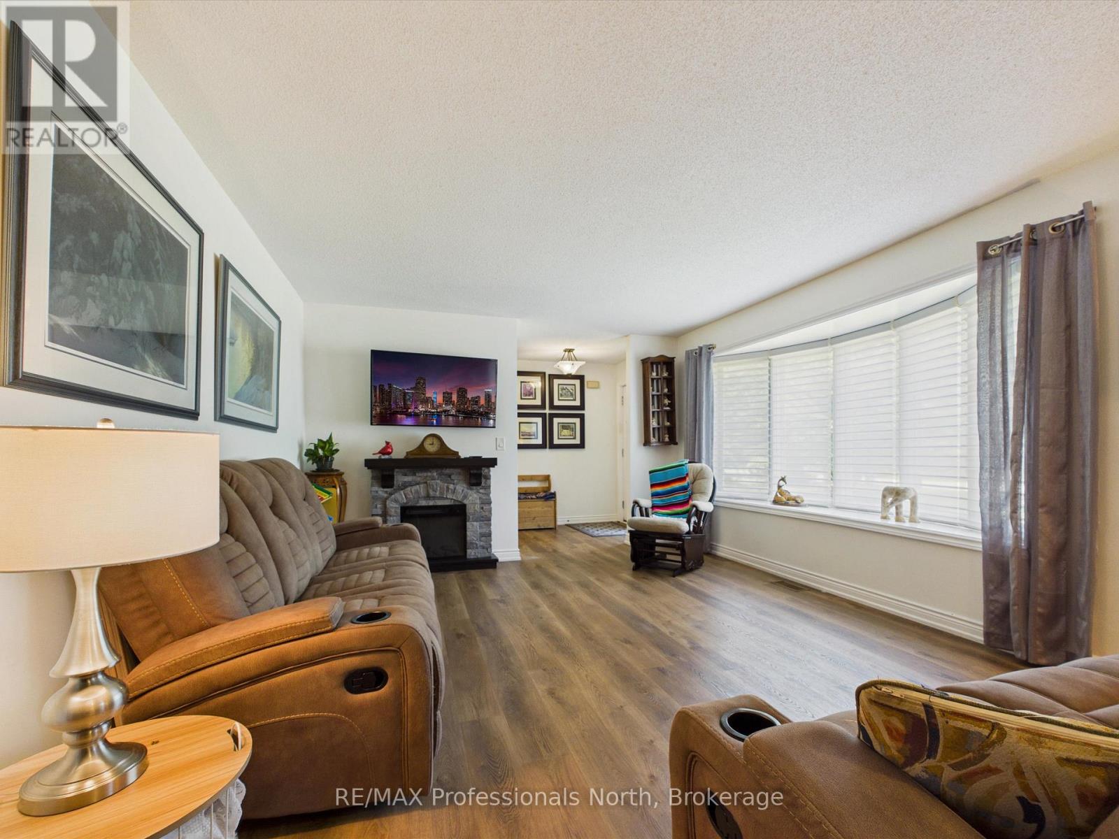 30 The Granite Bluff, Bracebridge, Ontario  P1L 1L4 - Photo 7 - X13504048