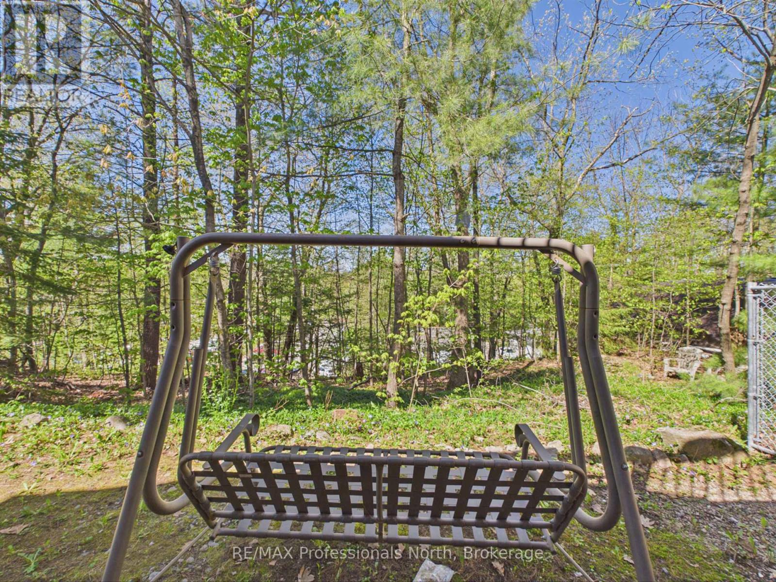 30 The Granite Bluff, Bracebridge, Ontario  P1L 1L4 - Photo 45 - X13504048