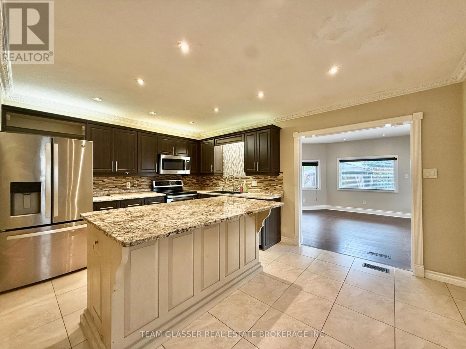 81 ERICA CRESCENT, London South, Ontario
