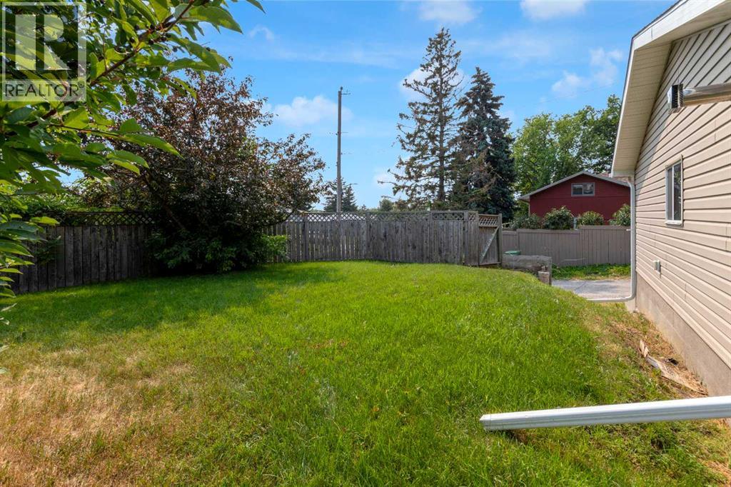 1 Thorncliffe Crescent NW, Calgary, Alberta  T2K 3A9 - Photo 36 - A2330898