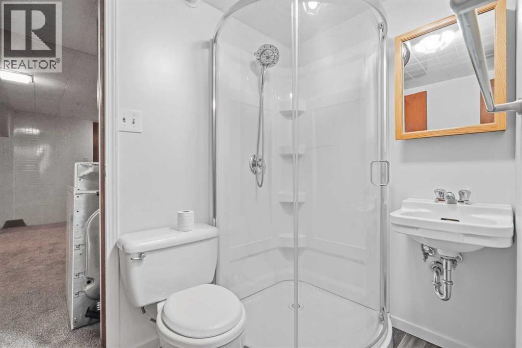 13 Tipton Place NW, Calgary, Alberta  T2K 3L6 - Photo 26 - A2333948